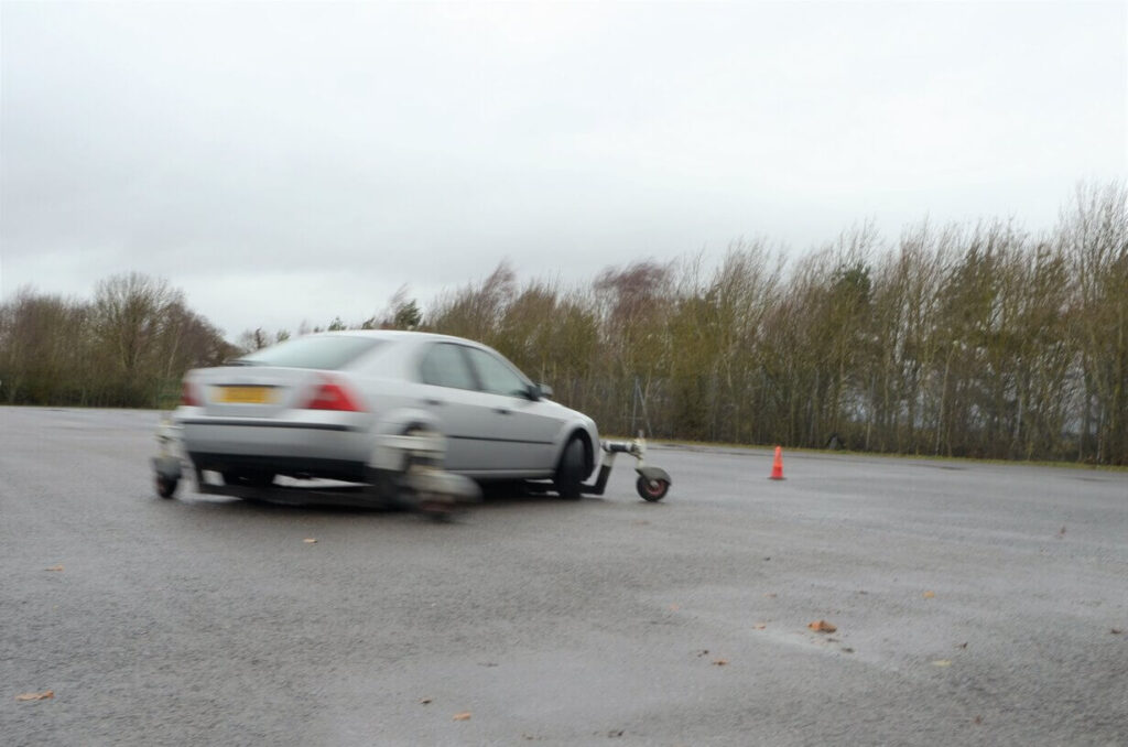 red-001a-on-road-training-assessment-skid-training-red-driving
